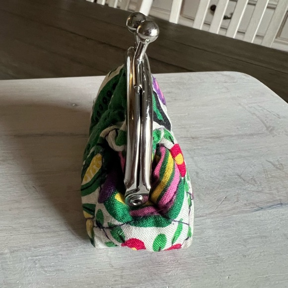 Vera Bradley MINI Kisslock Coin Purse - Picture 2 of 10